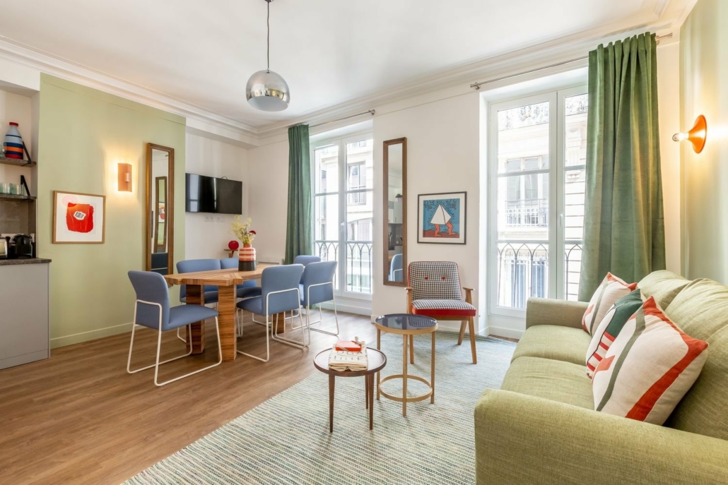 Grands Boulevards suites urbaines avec salon et salle à manger entièrement équipés.