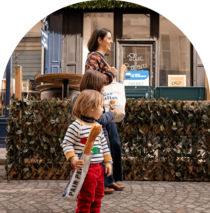 family photo with baguette in Paris